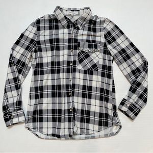 Eden & Olivia Buckle Black & White Plaid Flannel long sleeve Sz M sparkle